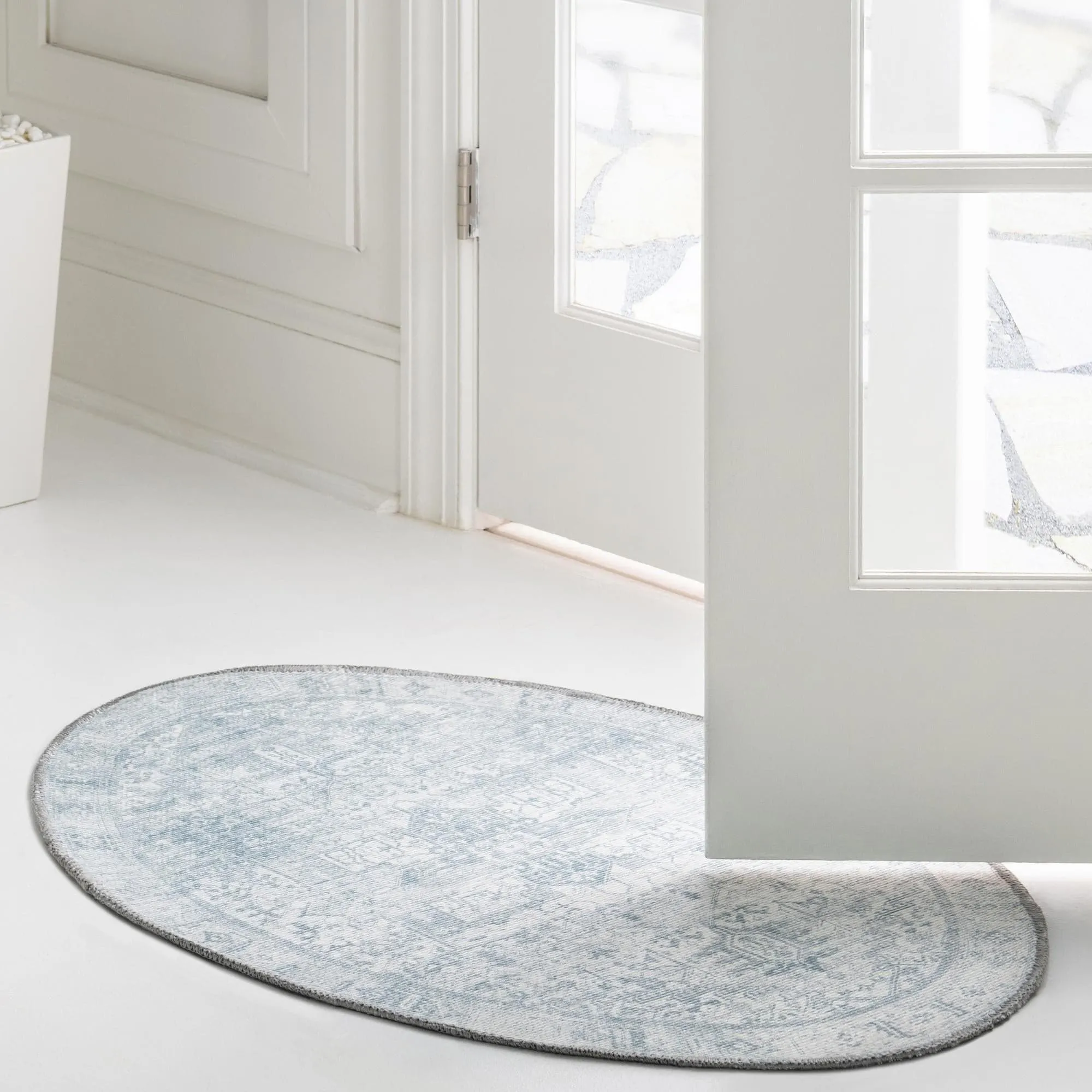 Transitional Rine Collection Area Rug