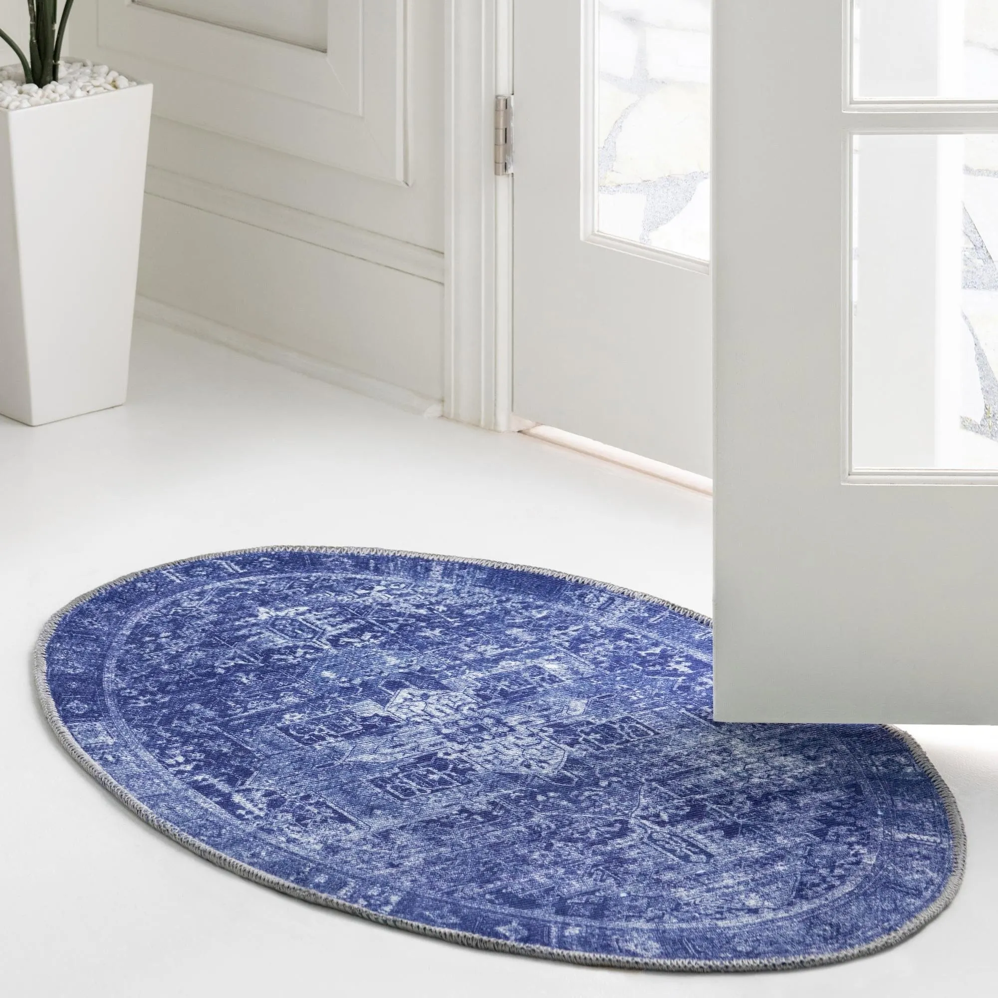 Transitional Rine Collection Area Rug