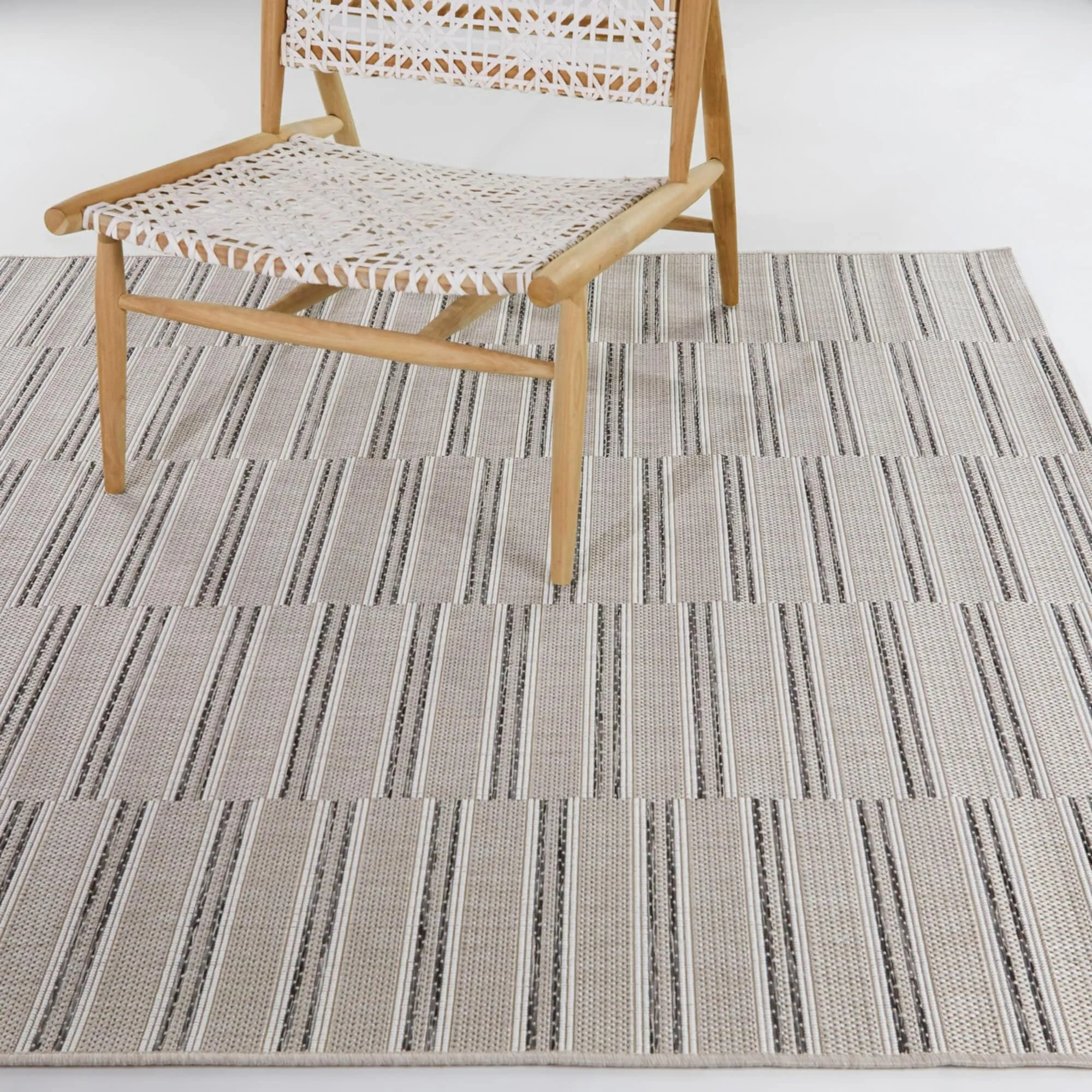 Trevor Modern Striped Indoor/Outdoor Area Rug