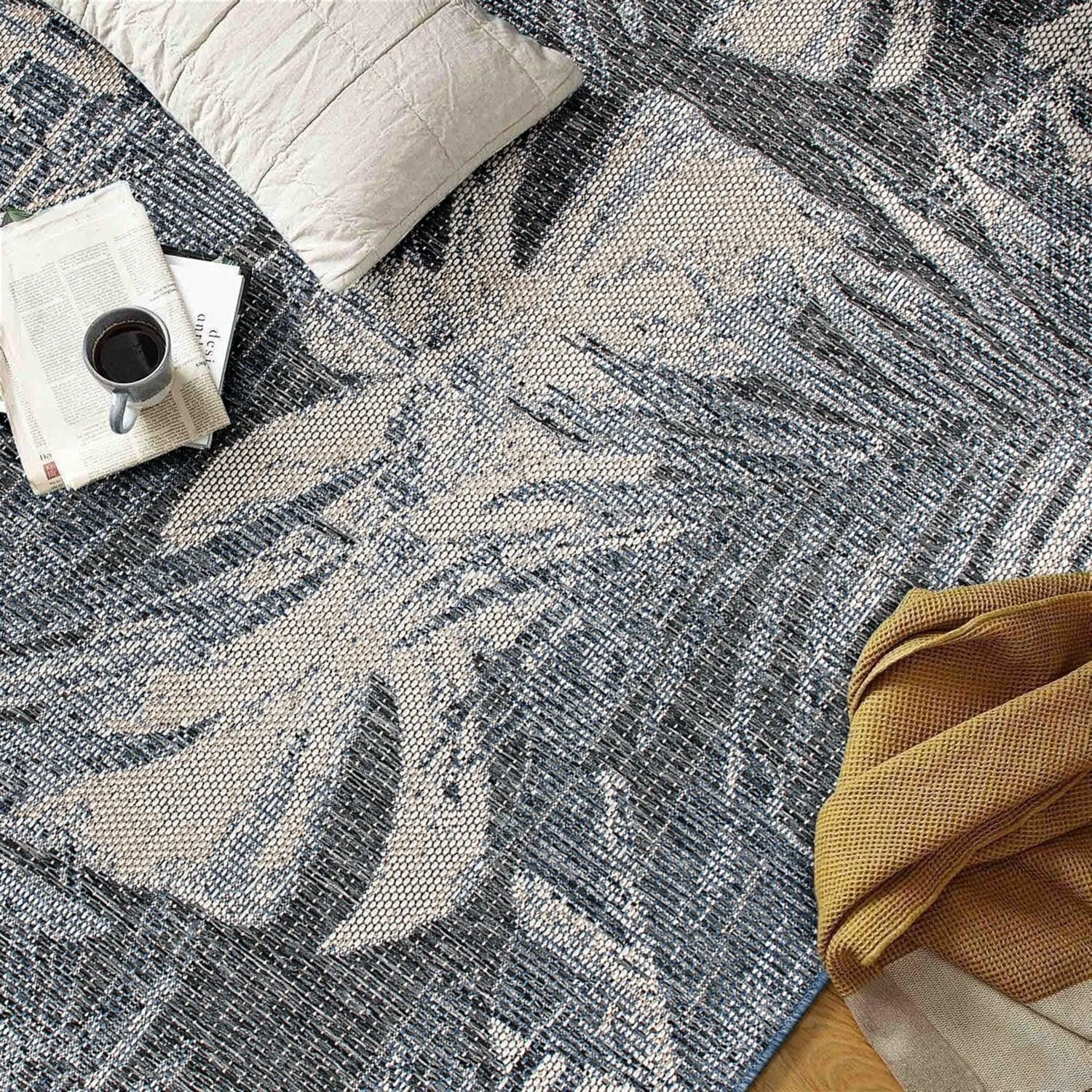 Tropical Floral Indoor/Outdoor Area Rug
