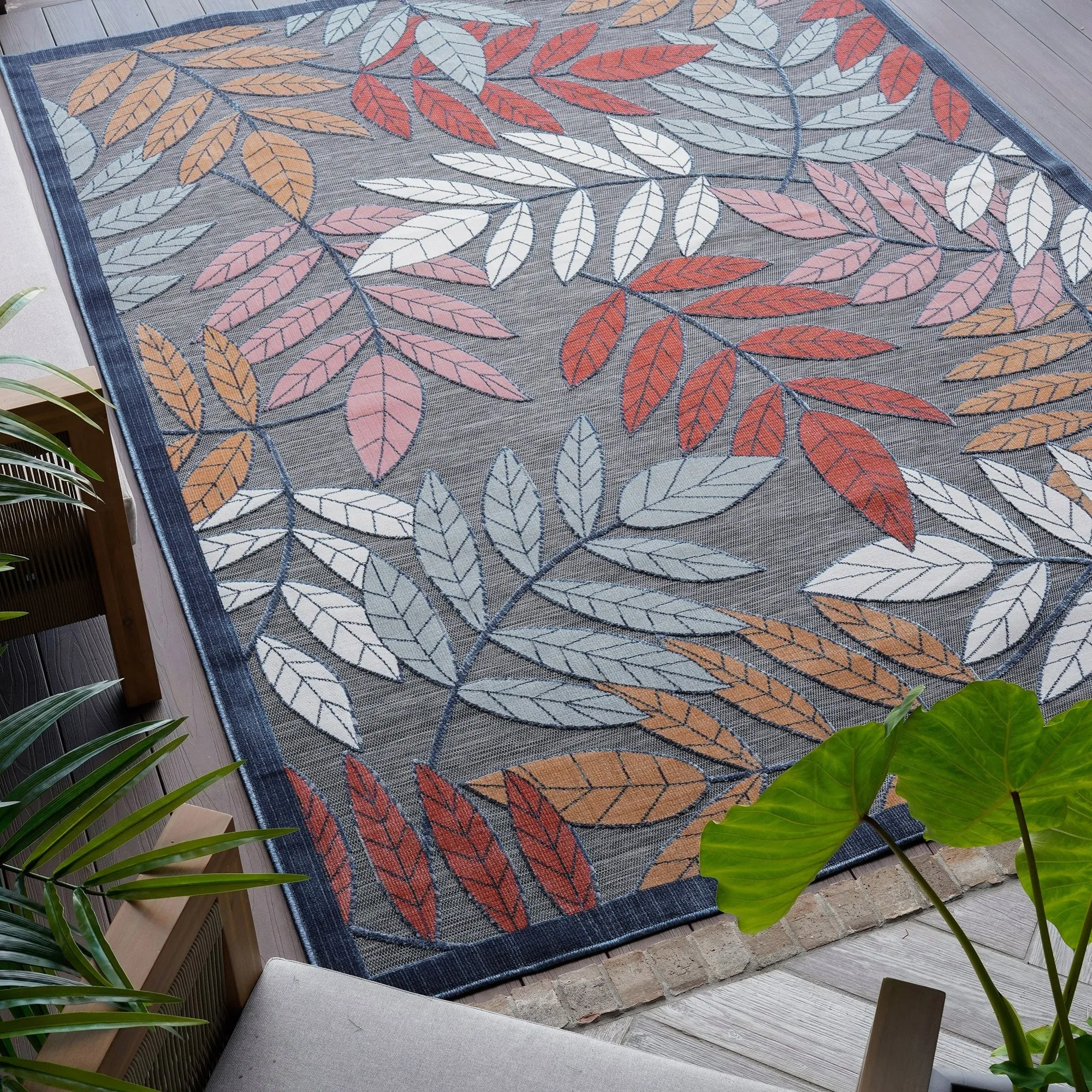 Tropicana Tropical Floral Indoor/Outdoor Area Rug