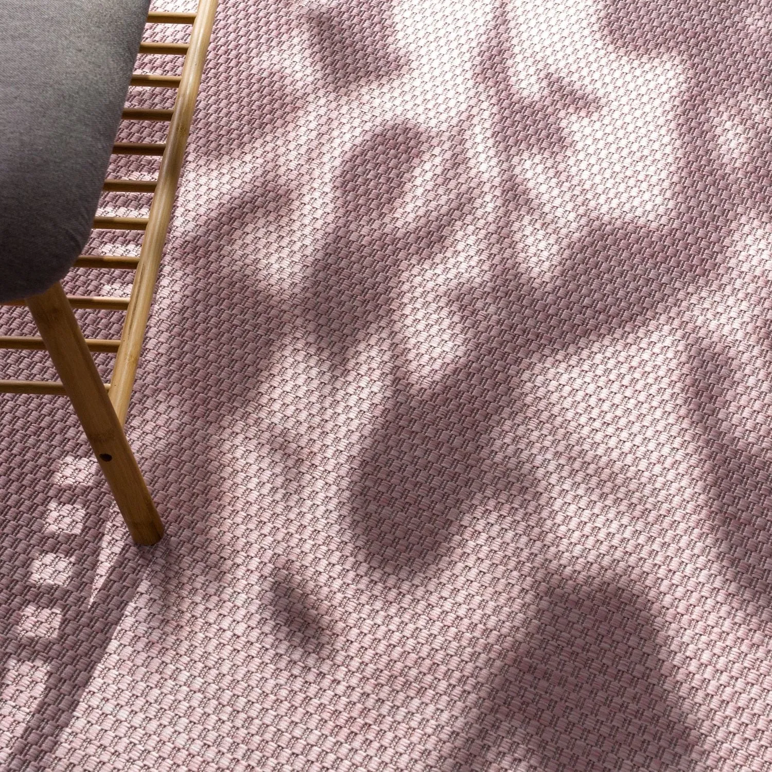 Variegated Waterproof Outdoor Rug for Patio