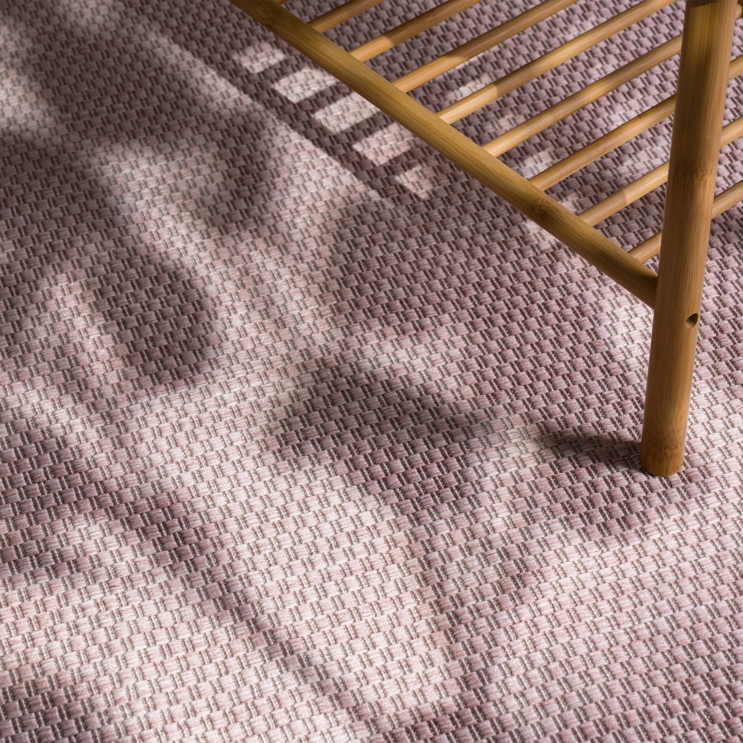 Variegated Waterproof Outdoor Rug for Patio