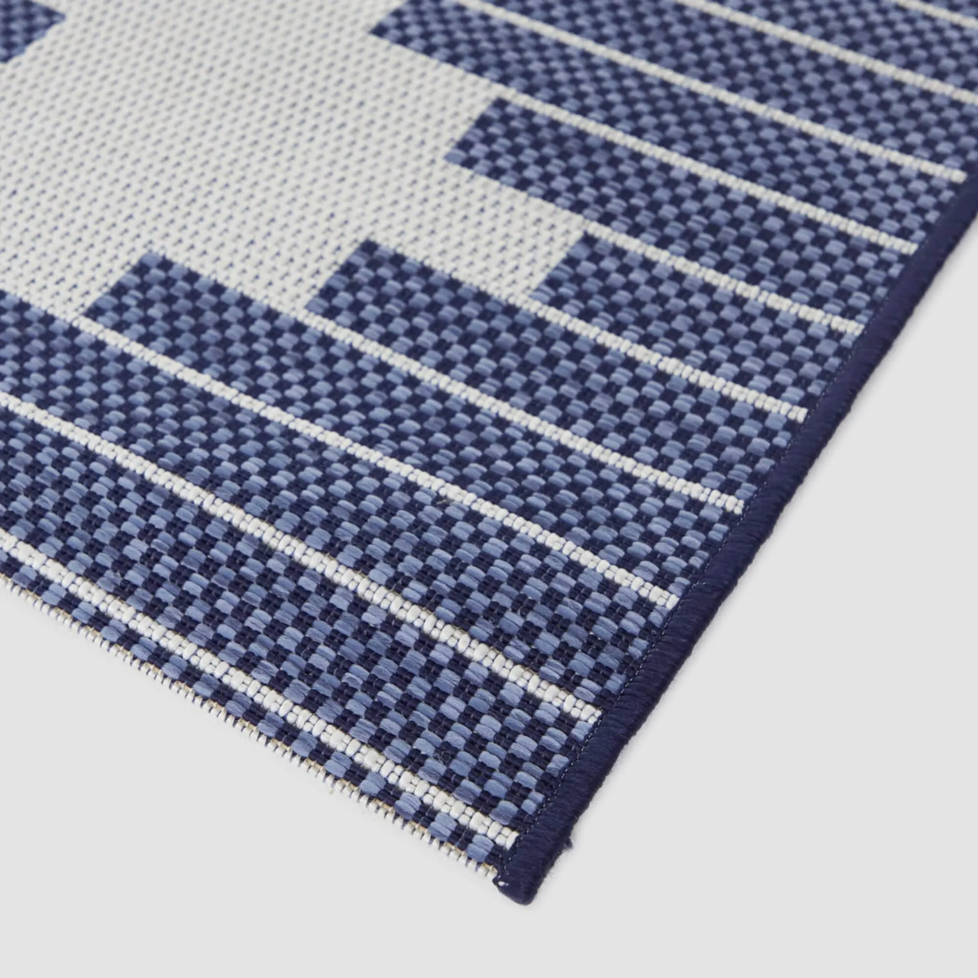Victor Striped Trellis Indoor/Outdoor Area Rug
