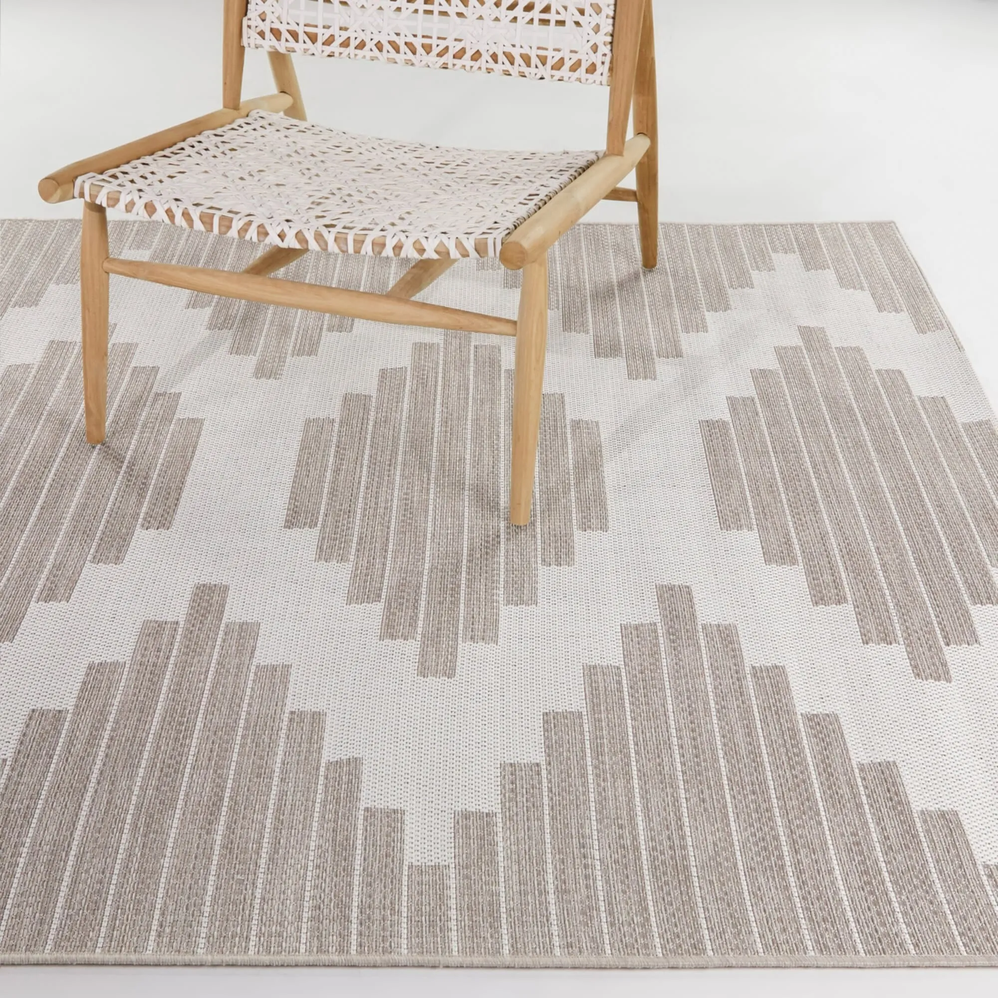 Victor Striped Trellis Indoor/Outdoor Area Rug