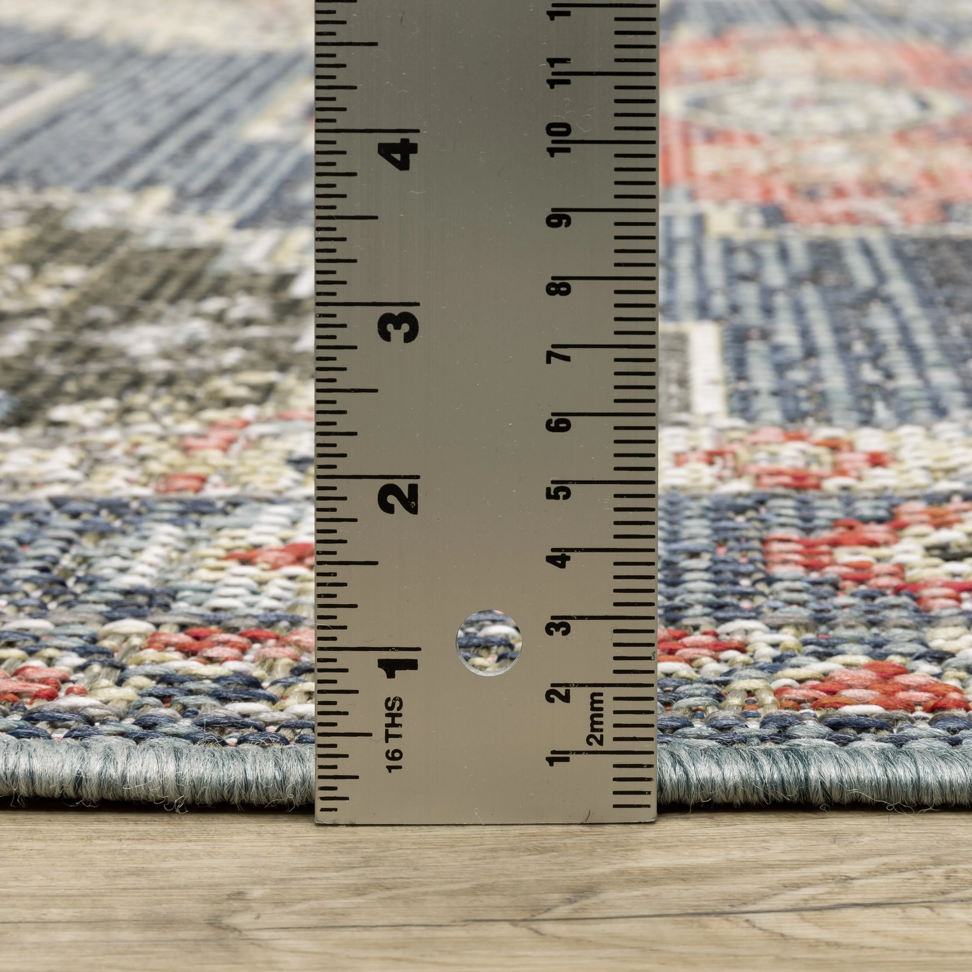 Vista Home Calla Traditional Oriental Blue/ Salmon Indoor/Outdoor Area Rug