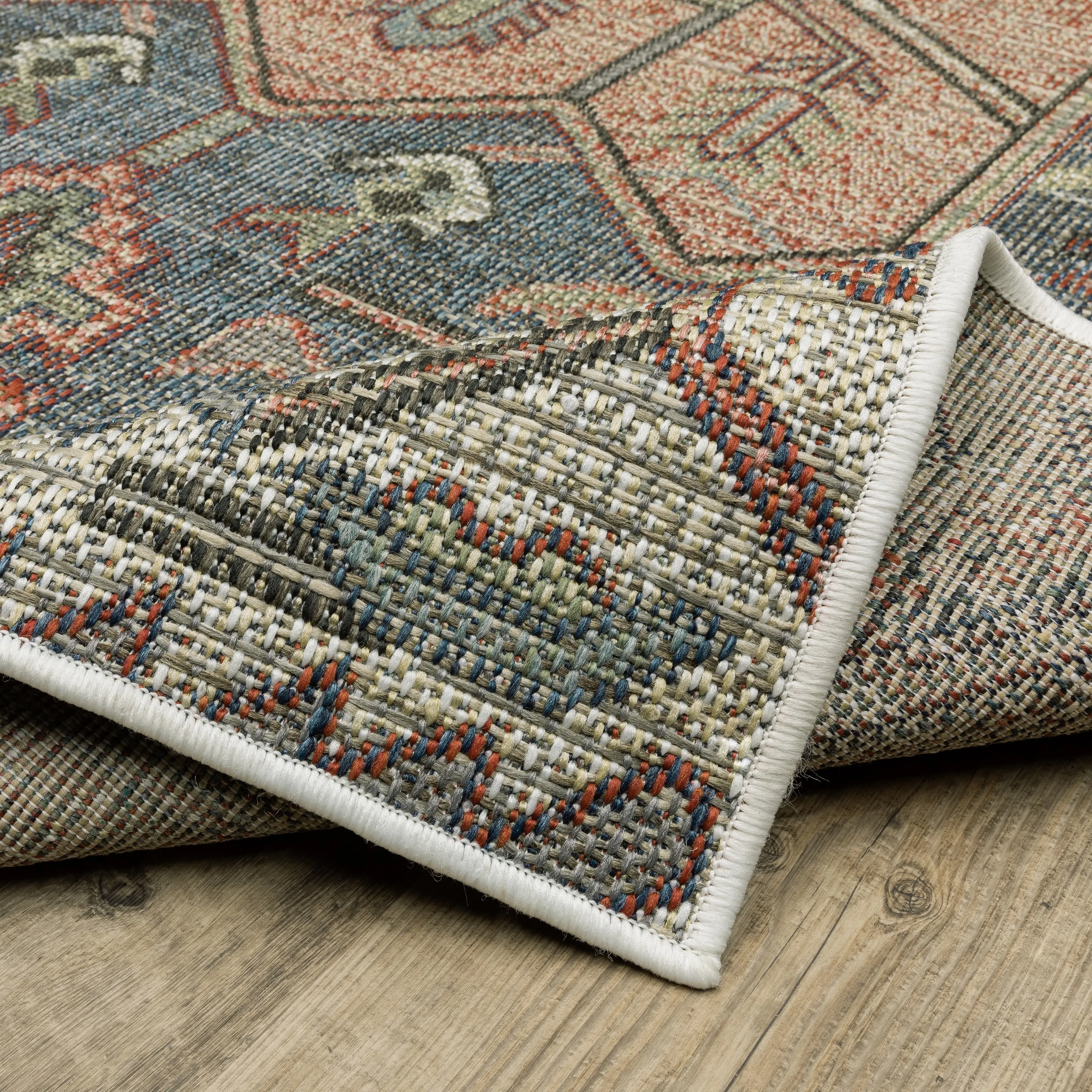 Vista Home Calla Tribal Blue/ Multi Indoor/Outdoor Area Rug