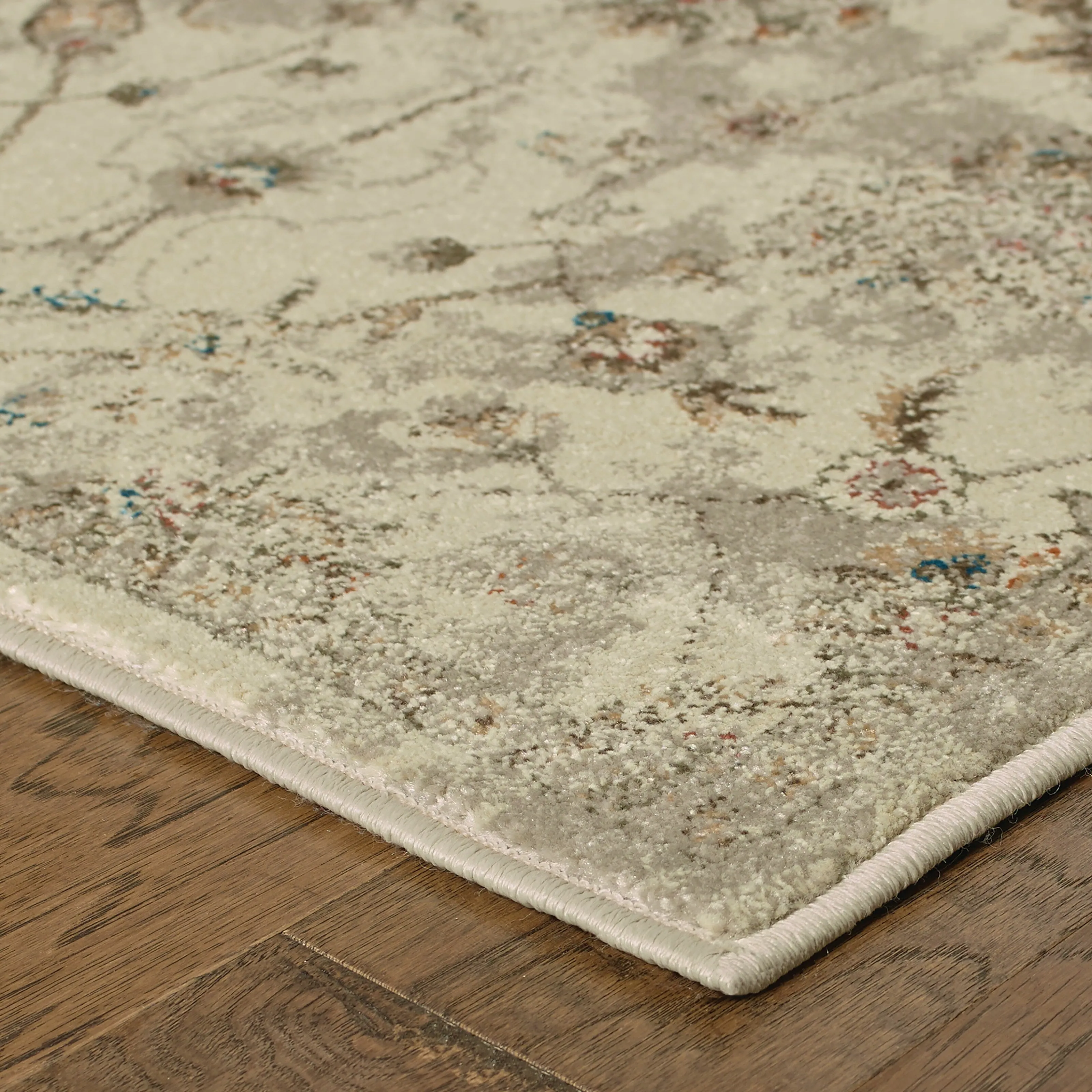 Vista Home Distressed Traditional Floral Area Rug