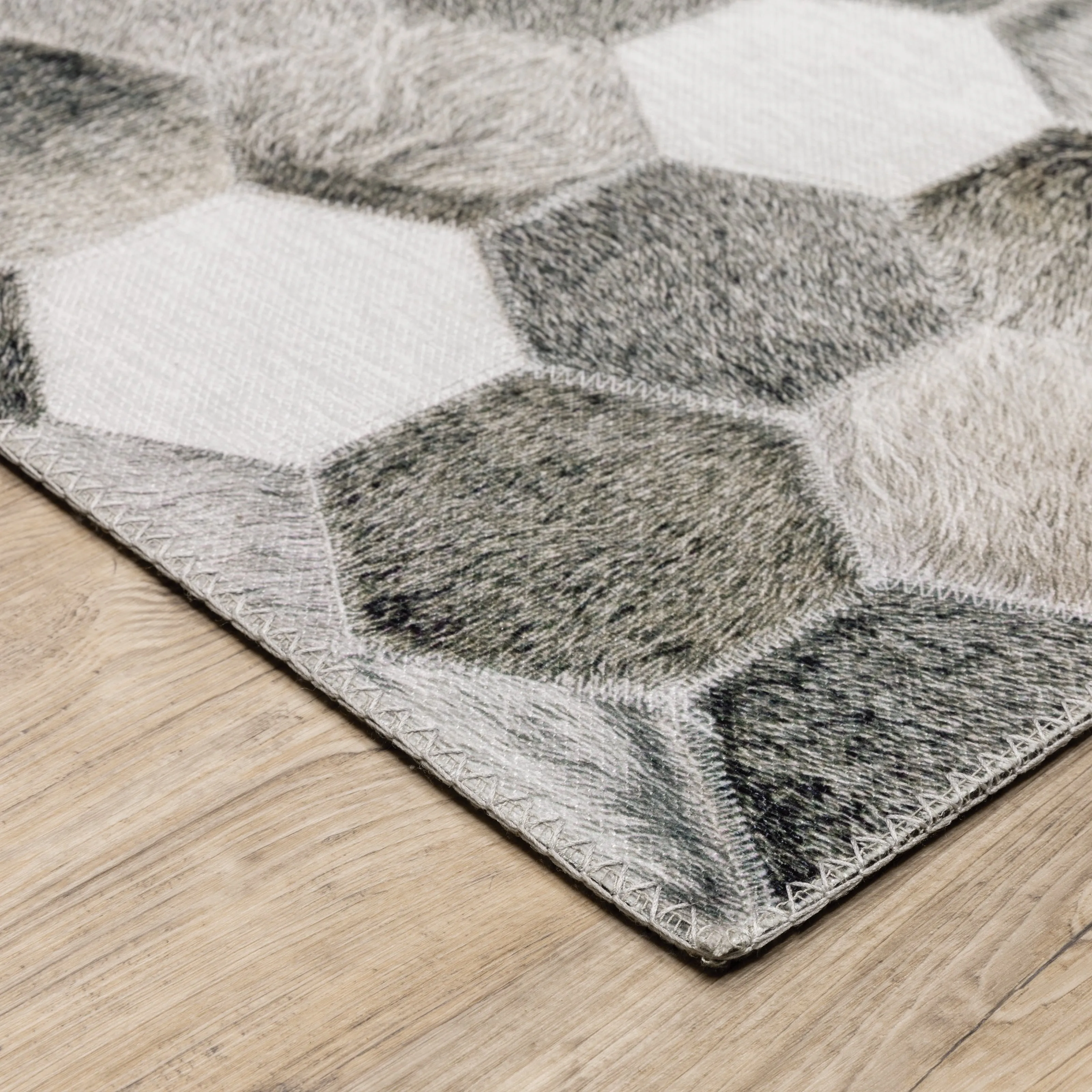 Vista Home Montreux Geometric Animal Print Gray Area Rug