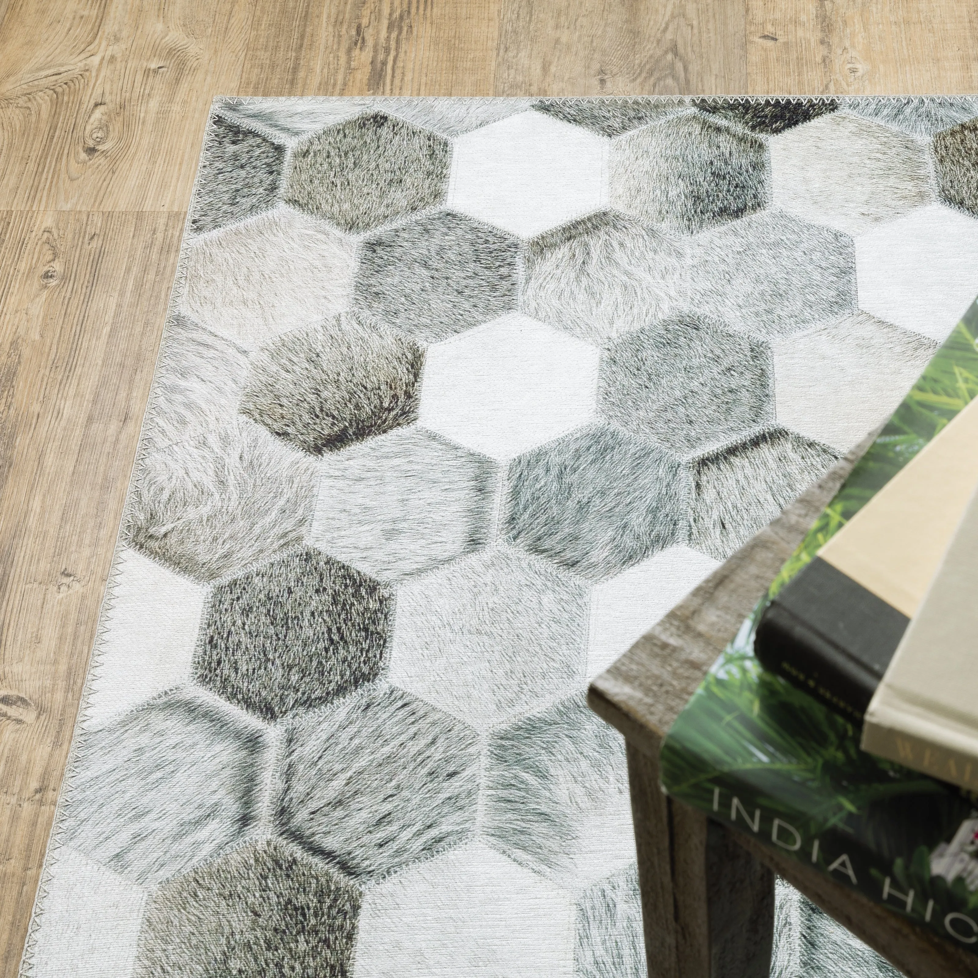 Vista Home Montreux Geometric Animal Print Gray Area Rug