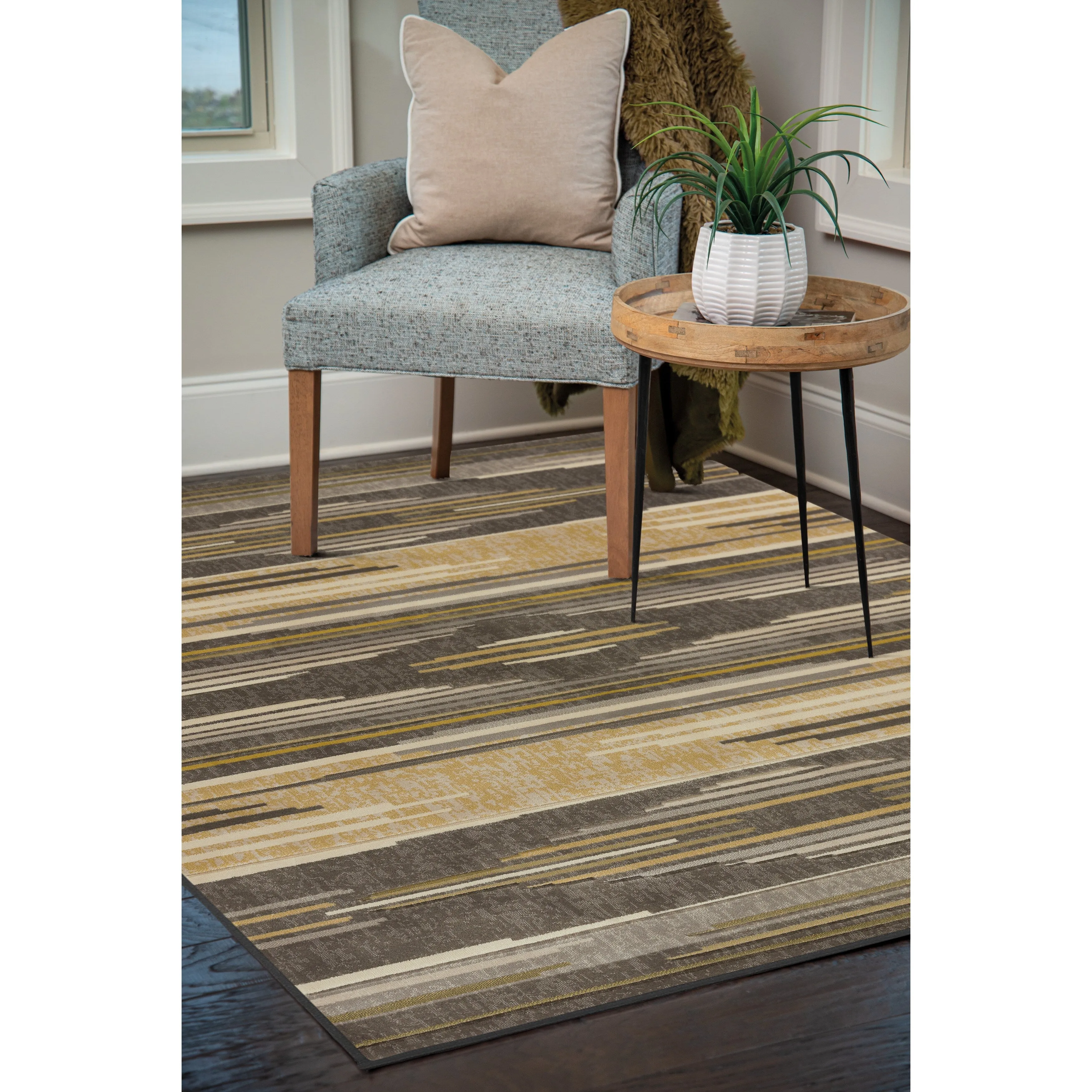 Westfield Home Sculptures Eimear Hand Carved Area Rug