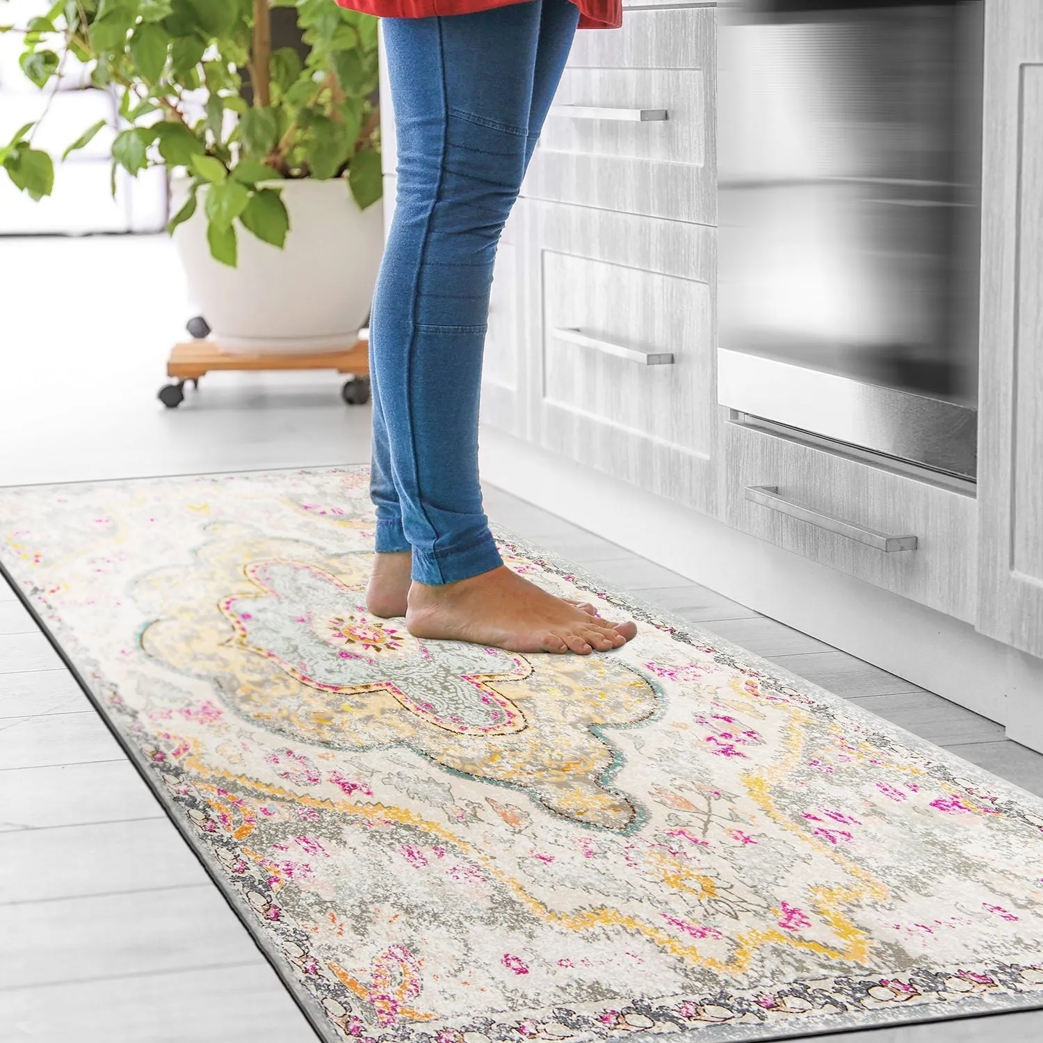 World Rug Gallery Distressed Bohemian Anti-Fatigue Standing Mat - 18x47