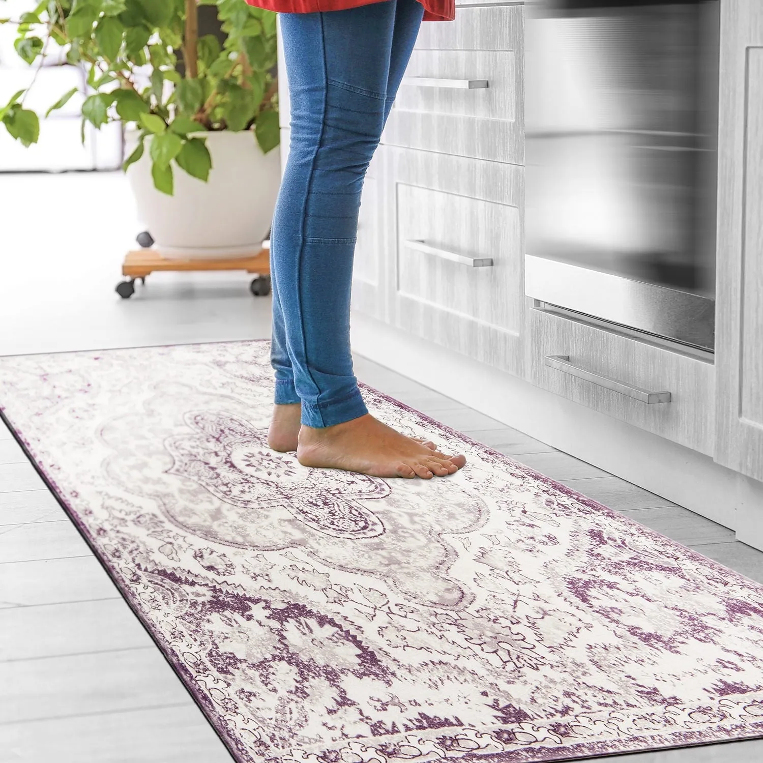 World Rug Gallery Distressed Bohemian Anti-Fatigue Standing Mat - 18x47