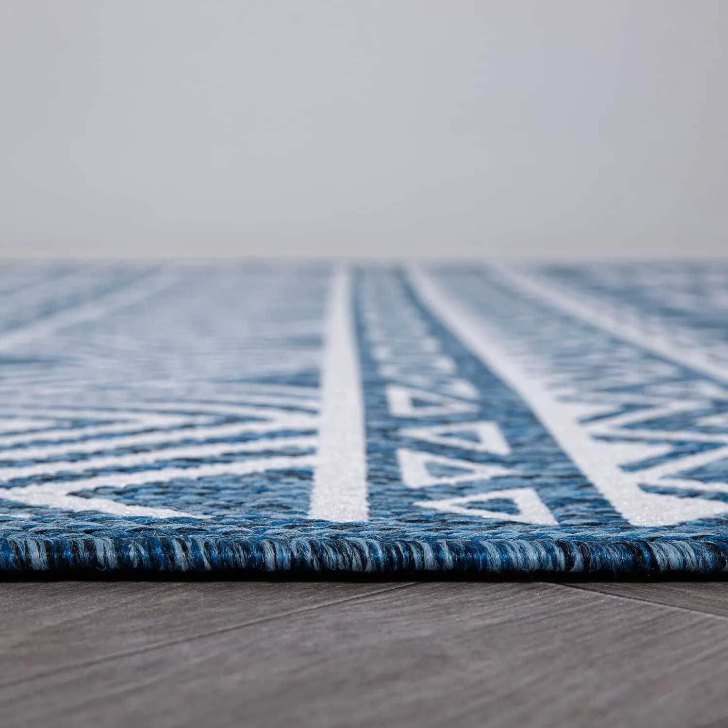 World Rug Gallery Distressed Geometric Bohemian Textured Flat Weave Indoor/Outdoor Area Rug