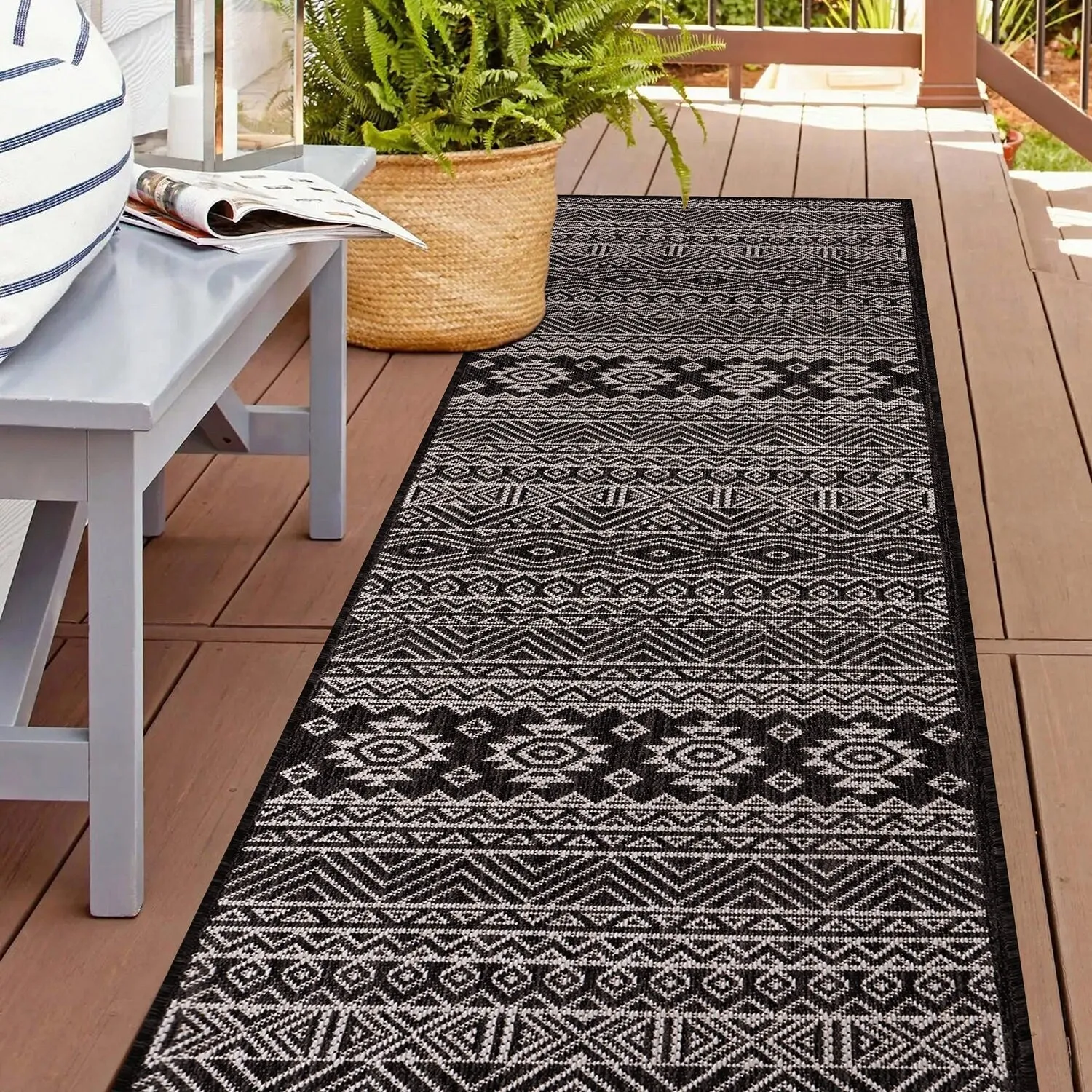 World Rug Gallery Distressed Geometric Bohemian Textured Flat Weave Indoor/Outdoor Area Rug