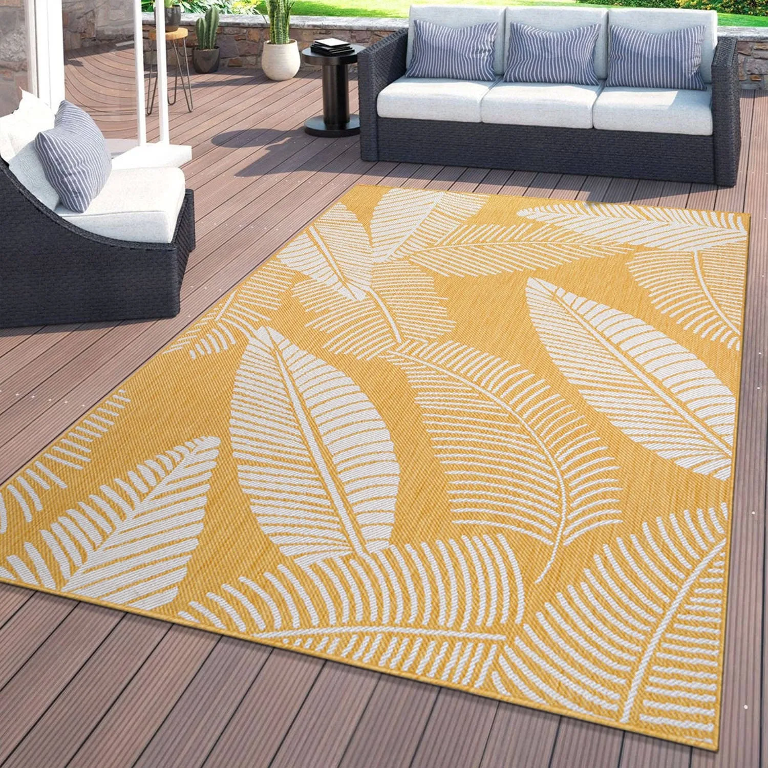 World Rug Gallery Distressed Palm Leaves Textured Flat Weave Indoor/Outdoor Area Rug