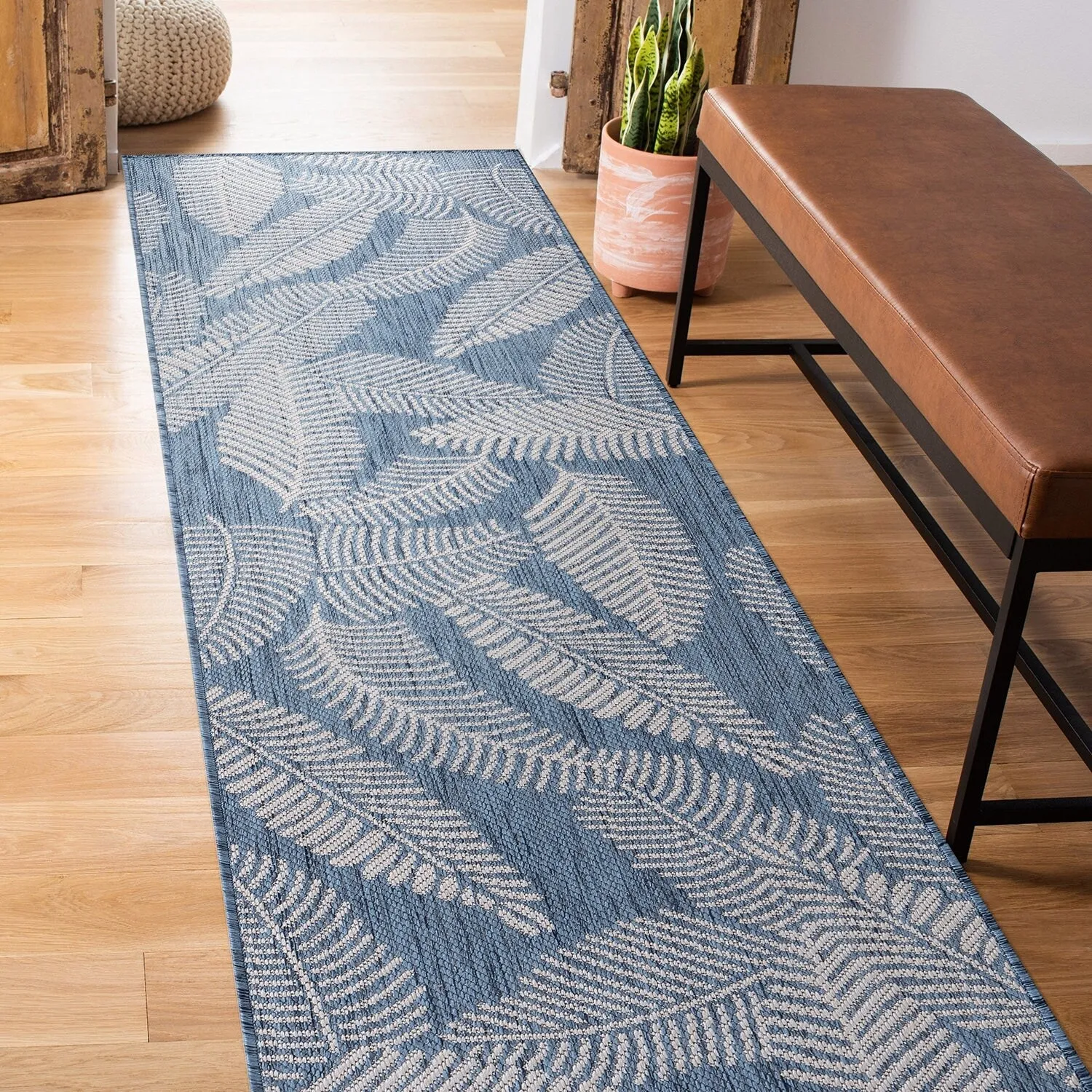World Rug Gallery Distressed Palm Leaves Textured Flat Weave Indoor/Outdoor Area Rug