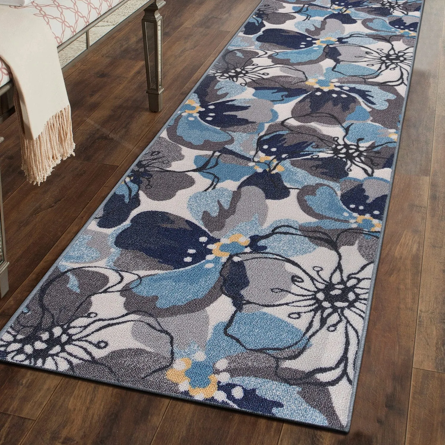 World Rug Gallery Modern Floral Non-Slip Area Rug