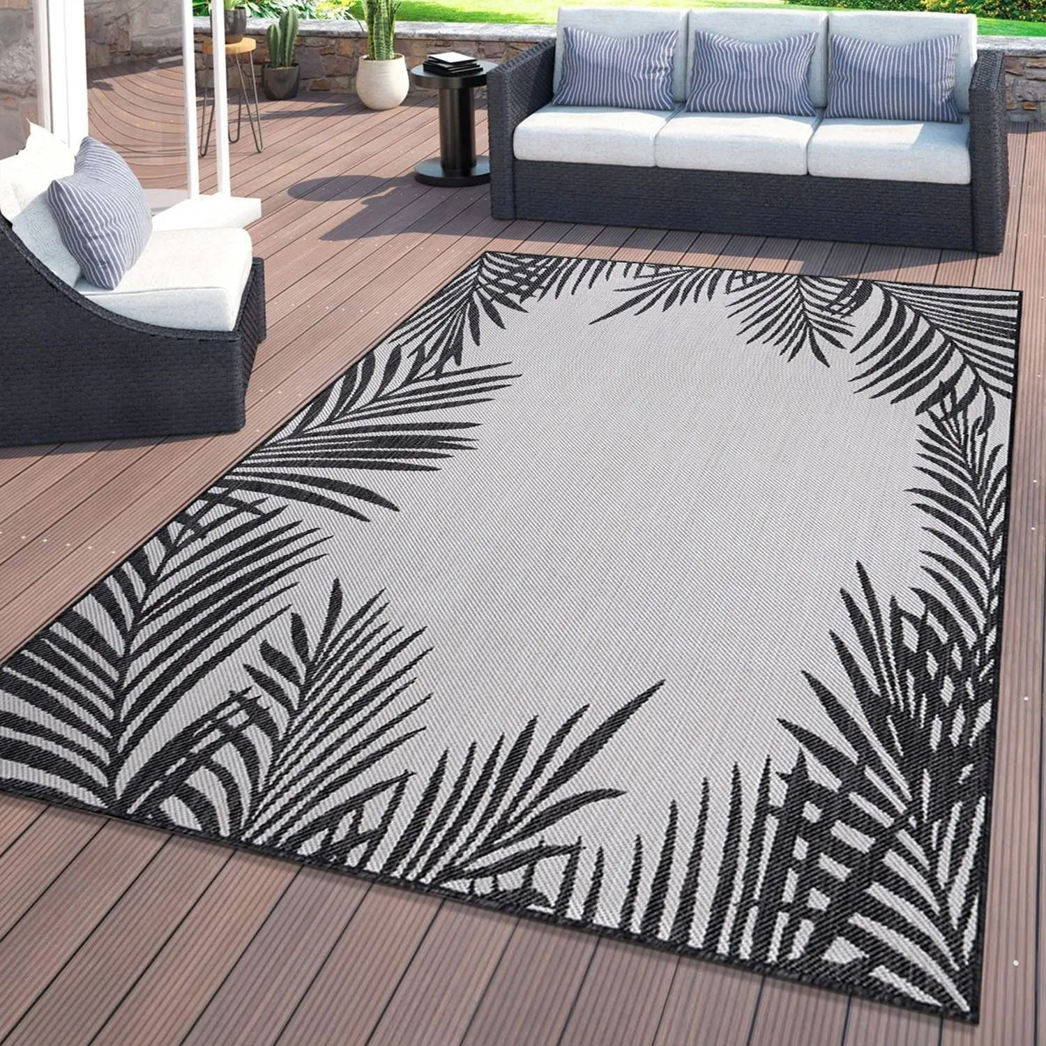 World Rug Gallery Tropical Floral Palm Leaves Textured Flat Weave Indoor/Outdoor Area Rug