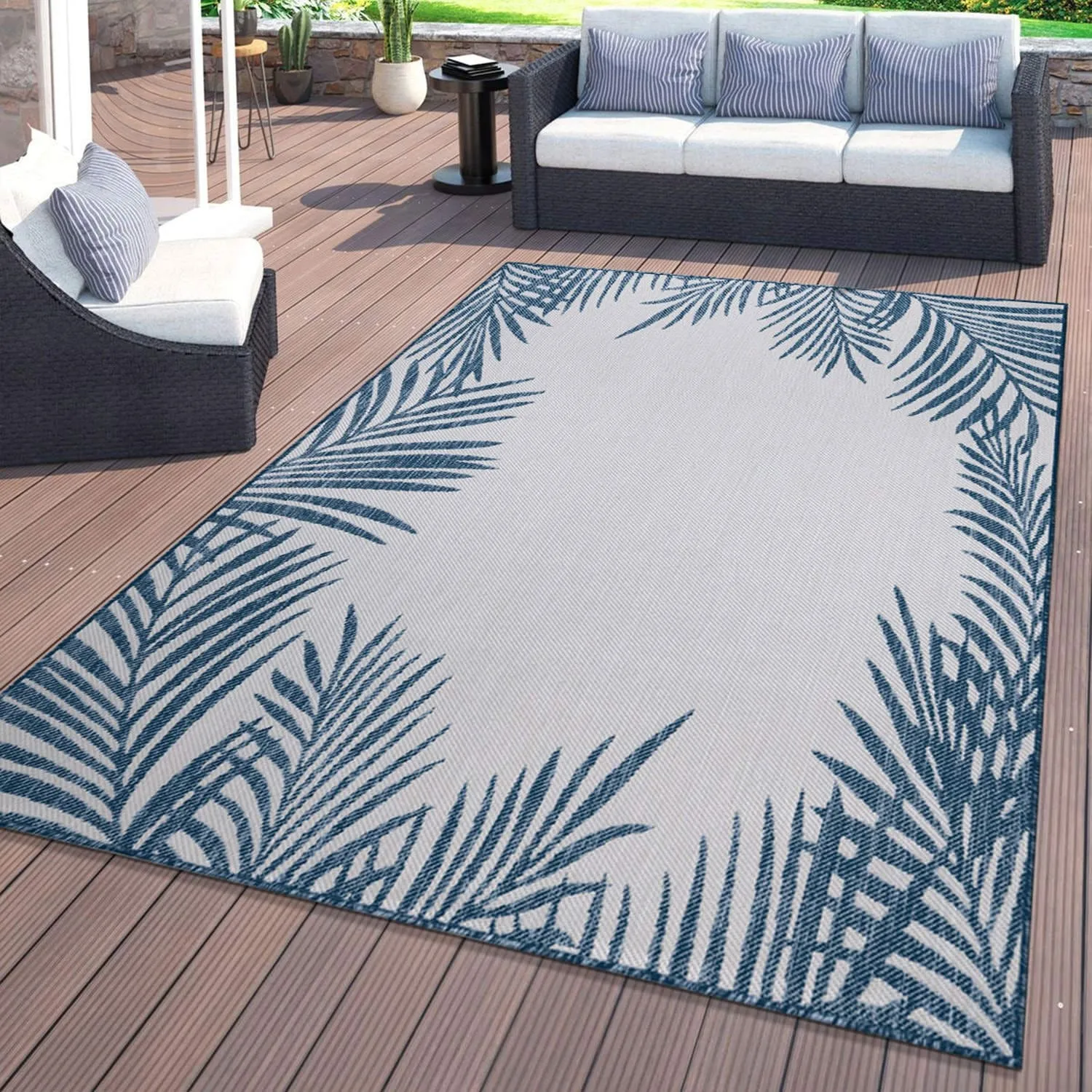 World Rug Gallery Tropical Floral Palm Leaves Textured Flat Weave Indoor/Outdoor Area Rug